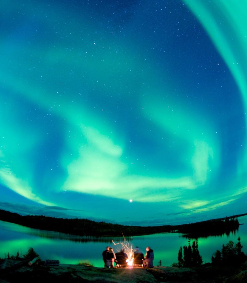 Experience the ultimate aurora at Blachford Lake Lodge